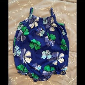 Carter's baby romper EUC